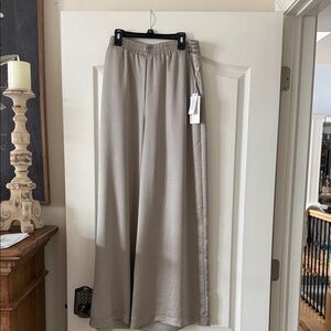 Fifteen Twenty Elegant Wide-Leg champagne color Pants